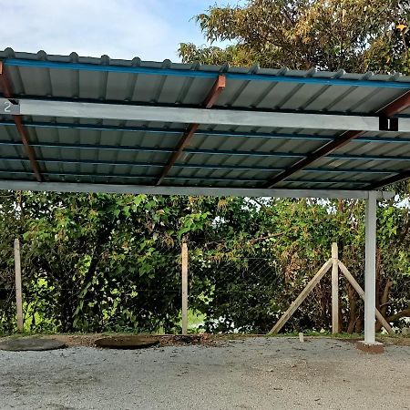 Ummi'S Homestay Kuala Besut Kampong Baru Екстер'єр фото
